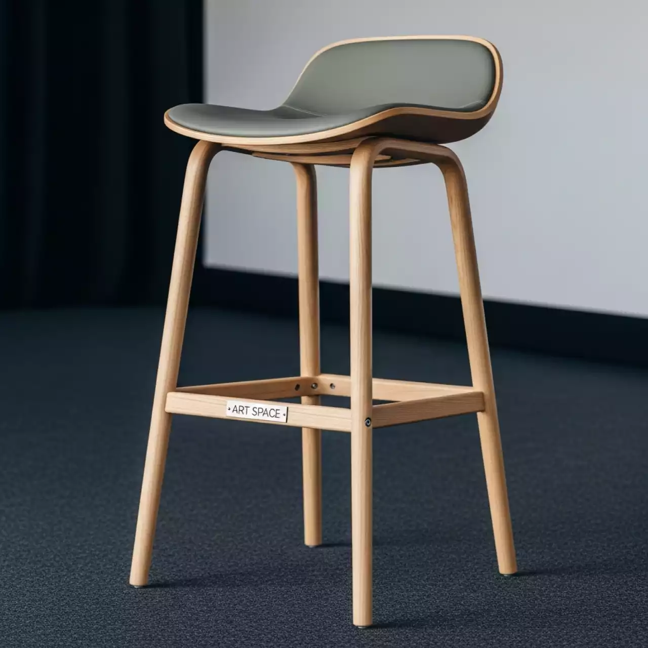 Аренда Стул барный Jin в Rixos Krasnaya Polyana — ART SPACE