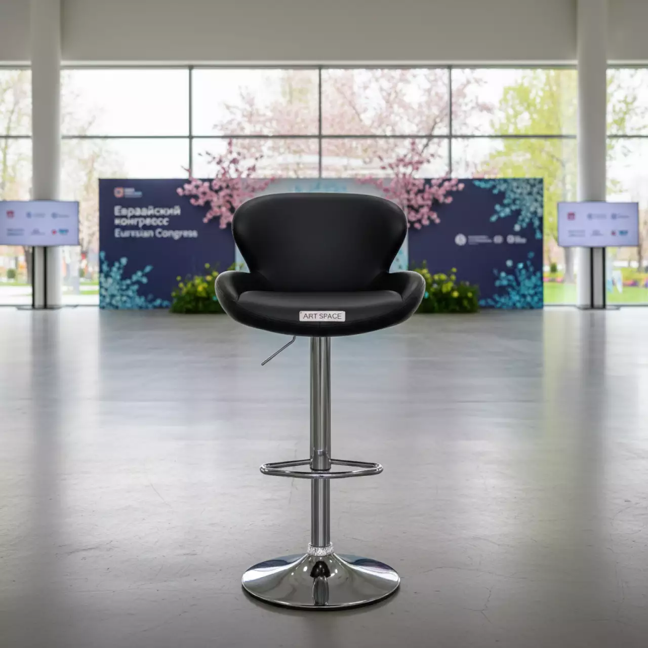 Аренда Стул барный Комфорт черный экокожа в парке «Ривьера» — ART SPACE