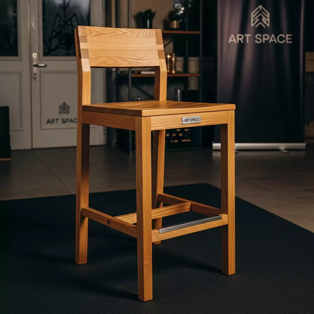 Аренда Стул барный Marta дуб натуральный коньяк массив дуба в City Park Hotel Sochi — ART SPACE