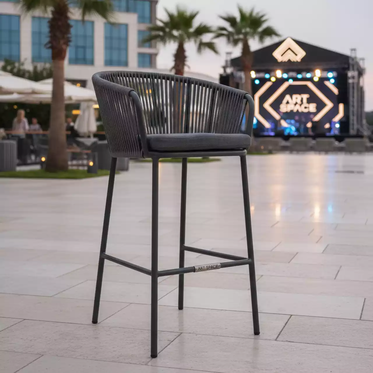 Аренда Стул барный плетеный Марсель сталь серый RAL темно серый круглый роуп темно серая ткань в Cosmos Sochi Hotel — ART SPACE