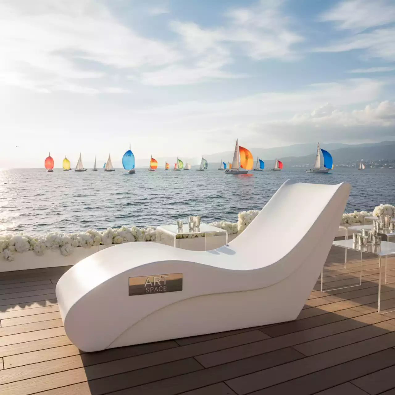 Аренда Стул белый Infinity на парусной регате (Сочи) — ART SPACE