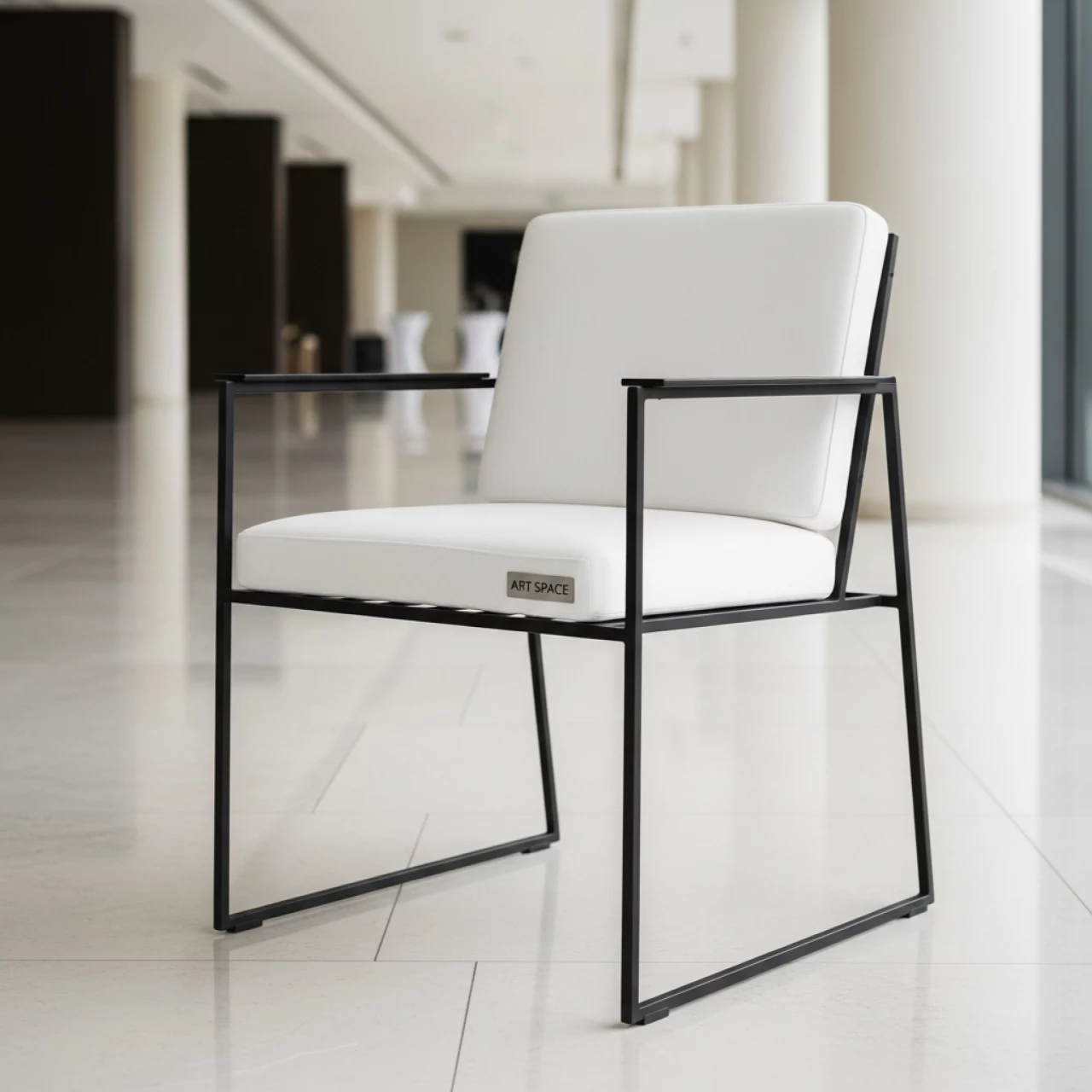 Аренда Стул черный с белой подушкой УНИСОН в Pullman Sochi Centre — ART SPACE