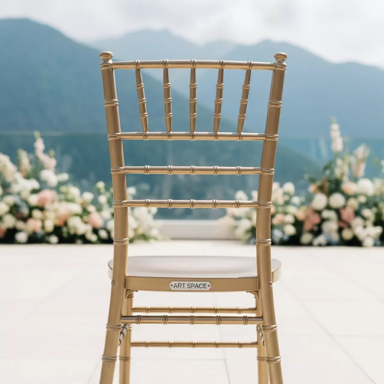 Аренда Стул Chiavari деревянный шампань в Sochi Marriott Krasnaya Polyana — ART SPACE