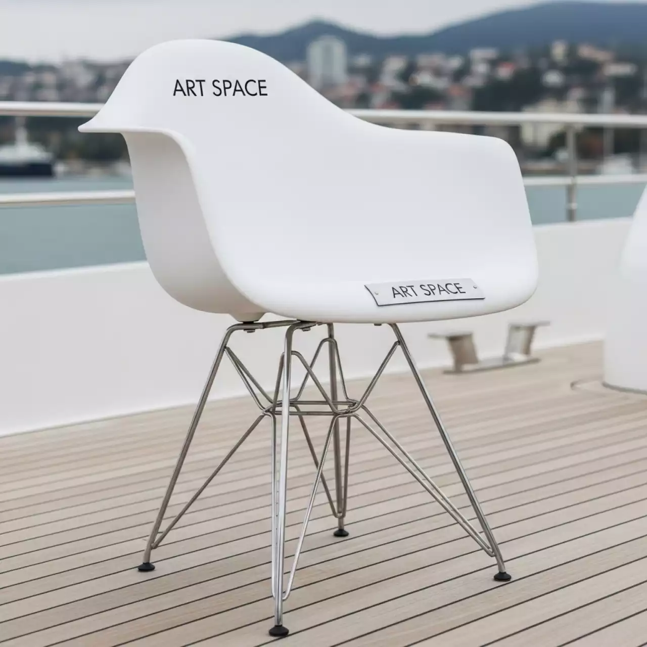 Аренда Стул дизайнерский Eames DSW metal white на VIP теплоходе (Морпорт Сочи) — ART SPACE