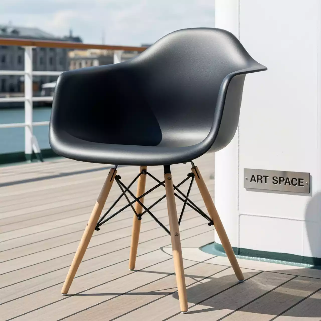 Аренда Стул дизайнерский Eames стиль DSW DAW black черный на теплоходе «Дагомыс» — ART SPACE