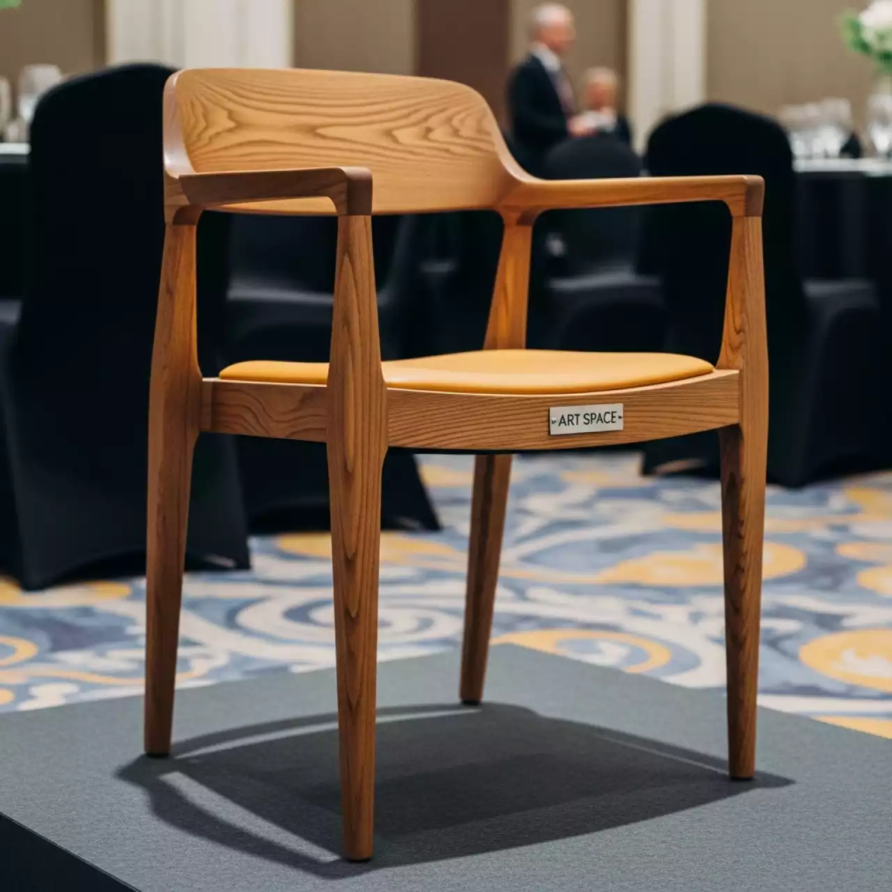 Аренда Стул дуб коньяк токио ок K в Маринс Парк Отеле — ART SPACE