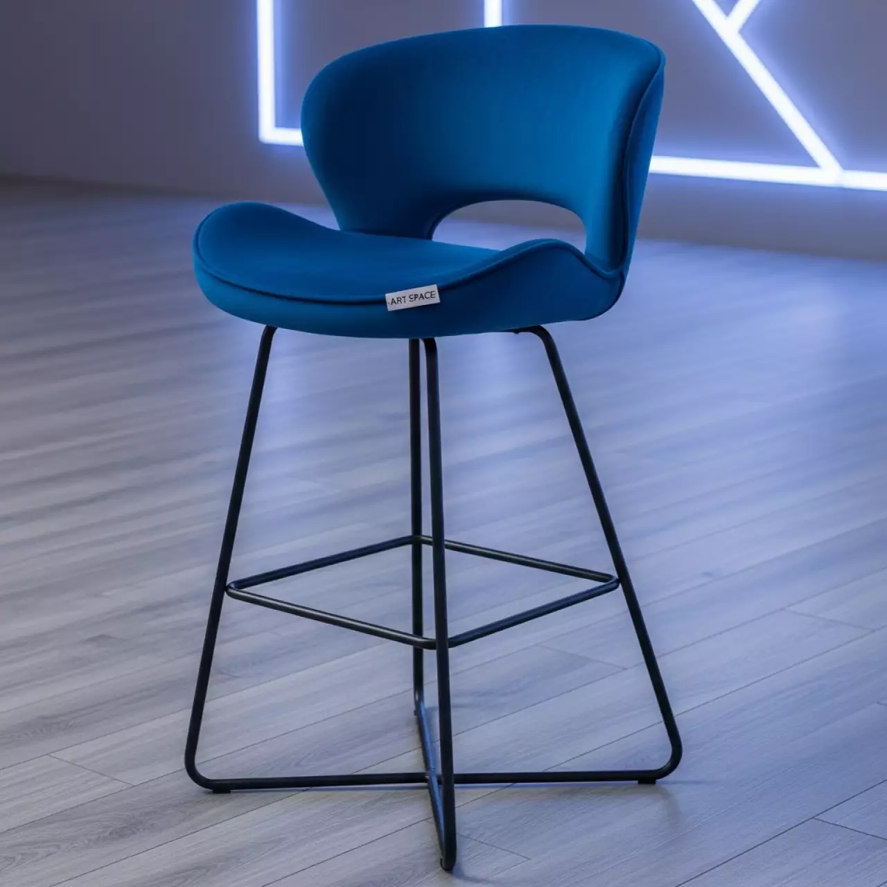 Аренда Стул Elis Bar cross conus синий в Гранд Отель Поляна — ART SPACE