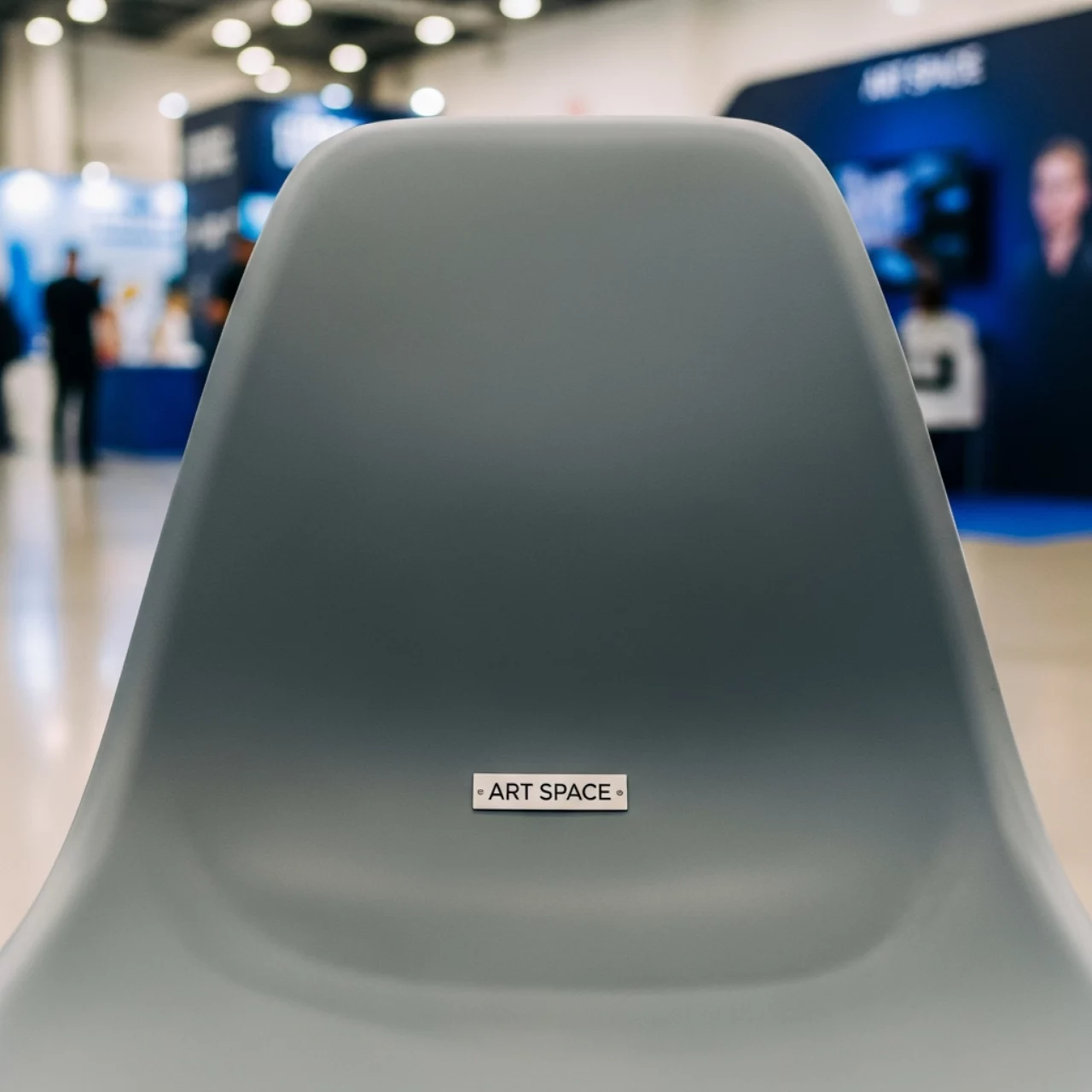 Аренда Стул Enave New пластик серый в Alpha Sirius — ART SPACE