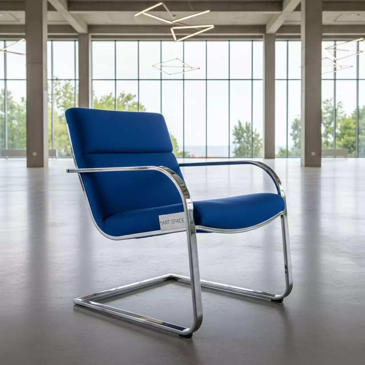 Аренда Стул Era хром синий в City Park Hotel Sochi — ART SPACE