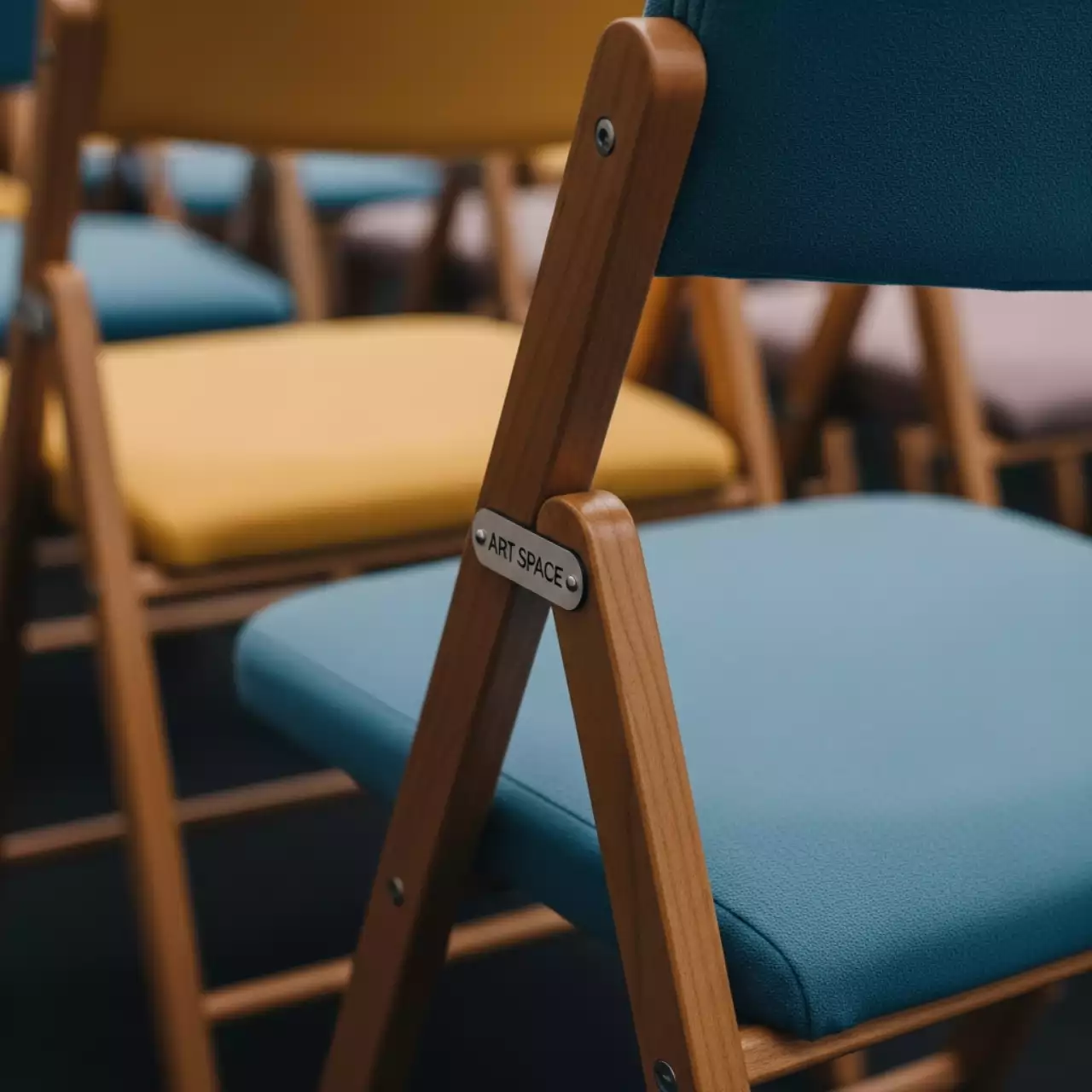 Аренда Стульев Складных в Туапсе в Маринс Парк Отеле – Идеальное Решение для Бизнес-Интенсив — ART SPACE