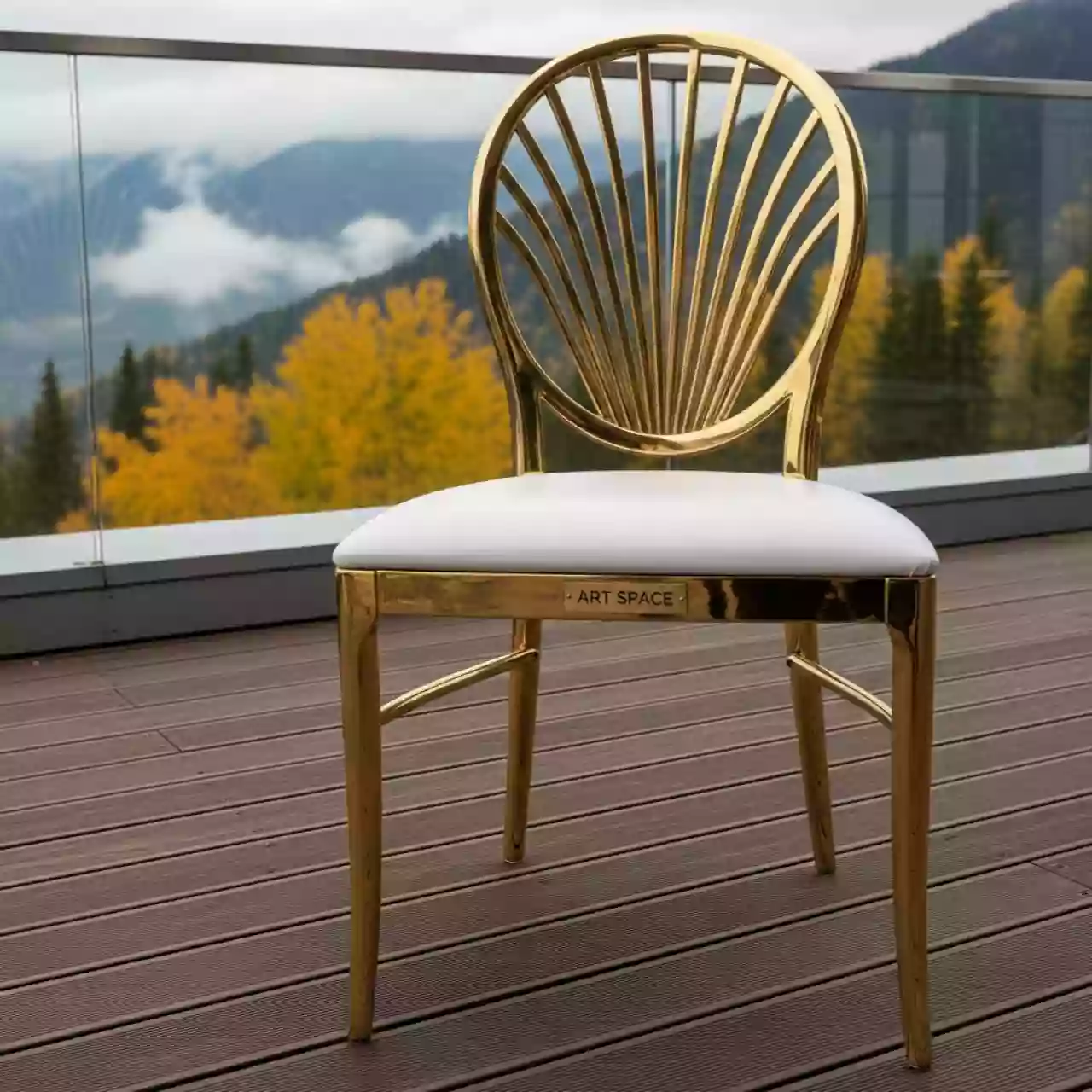 Аренда Стул Fanfare золото белый на курорте «Газпром» (Альпика) — ART SPACE