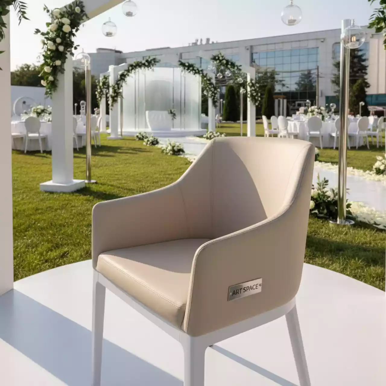 Аренда Стул Форест белый бежевый экокожа в санатории «Металлург» — ART SPACE