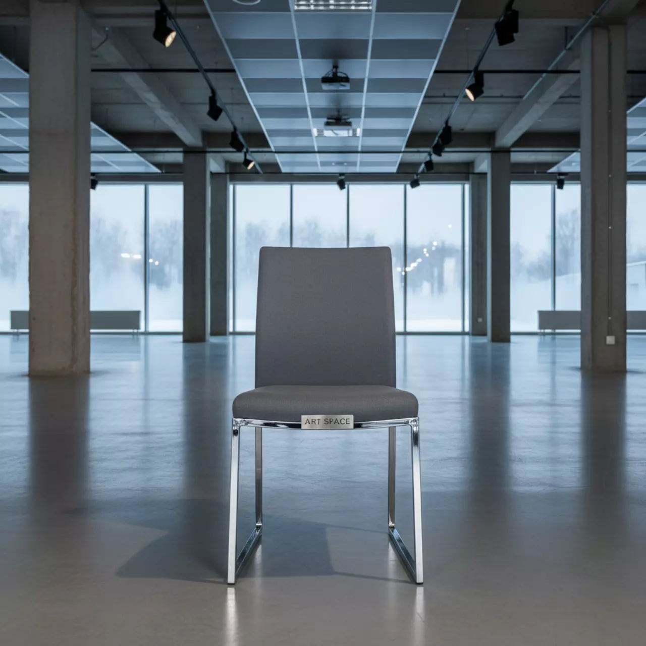 Аренда Стул Glow графит хром в Ледовом дворце «Айсберг» — ART SPACE