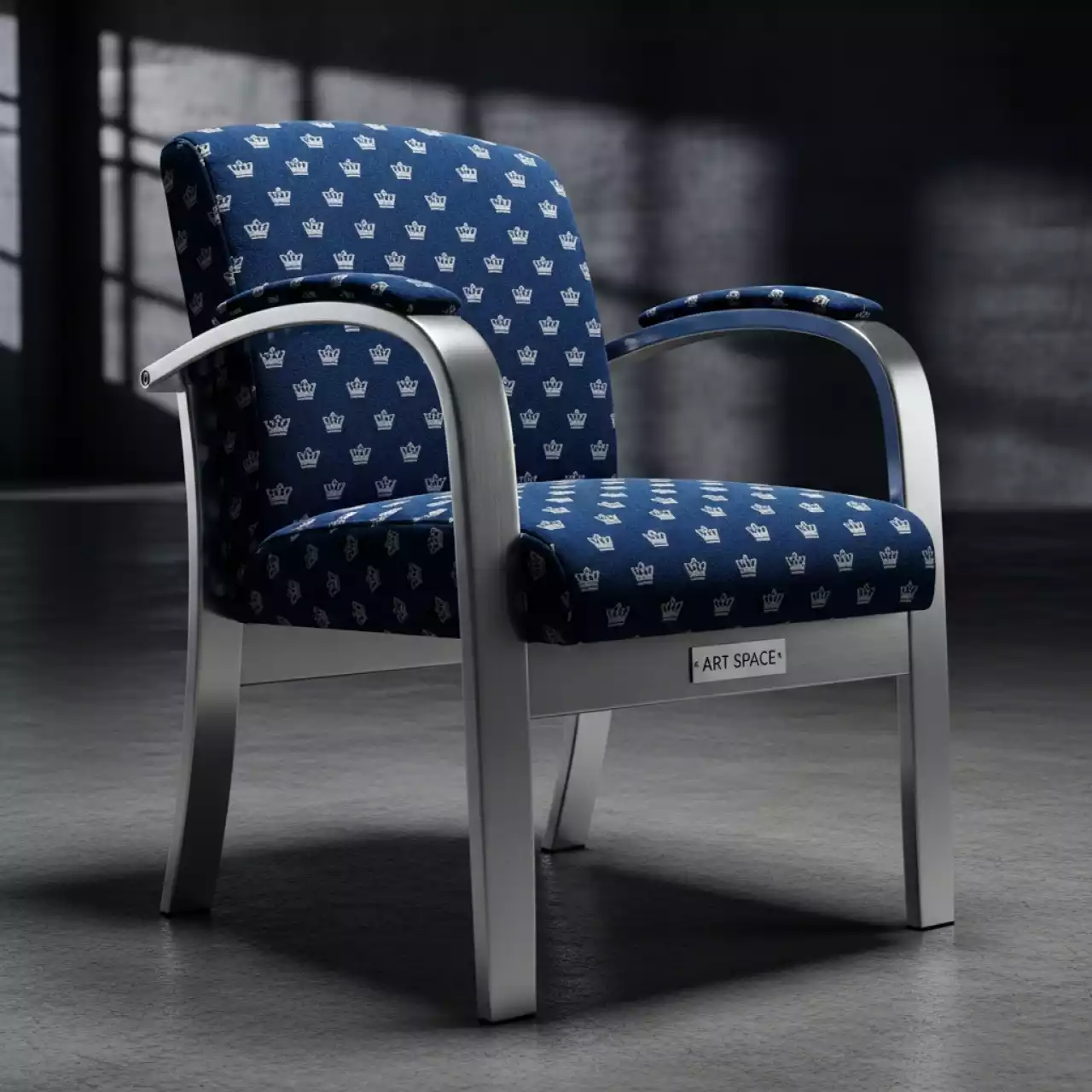 Аренда Стул Хит алюминиевый каркас с закругленными подлокотниками серебро синяя корона в ресторане «Высота 5642» — ART SPACE