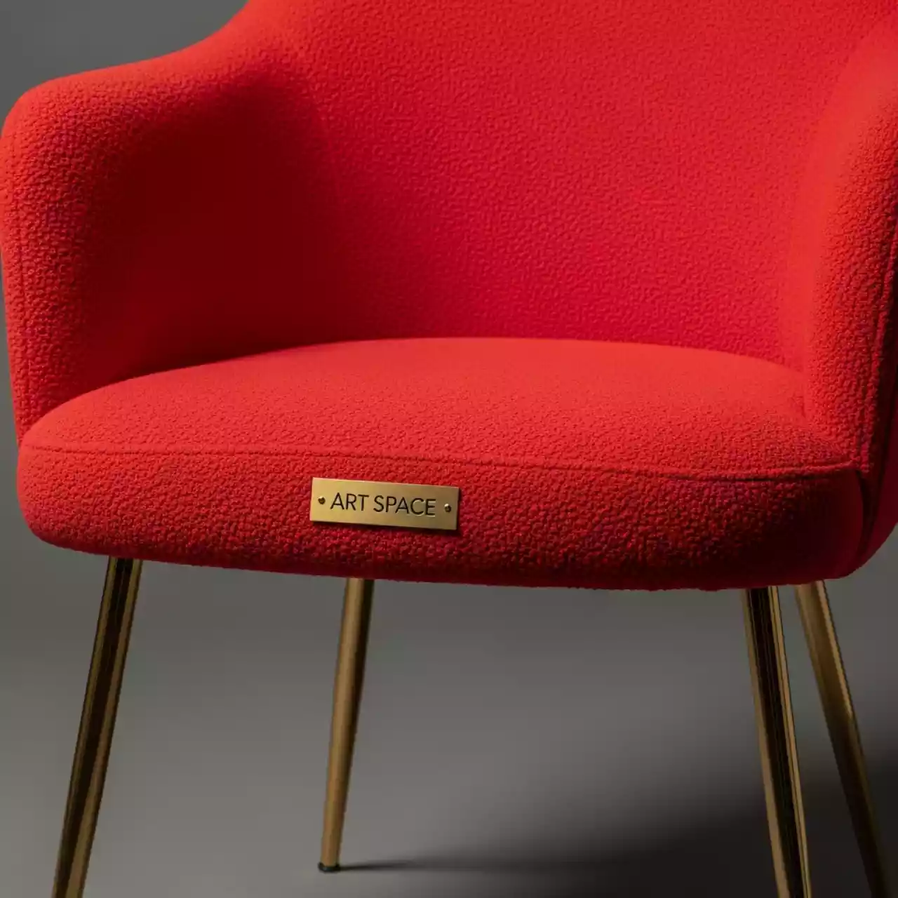 Аренда Стул Хит каркас золото красный шенилл в Skypark Sochi — ART SPACE