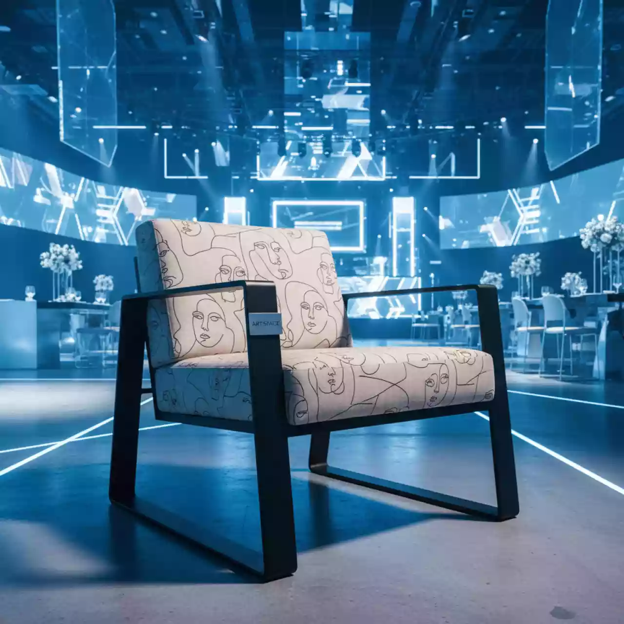 Аренда Стул Хит с подлокотниками каркас черный принт Faces в Radisson Blu Resort & Congress Centre — ART SPACE