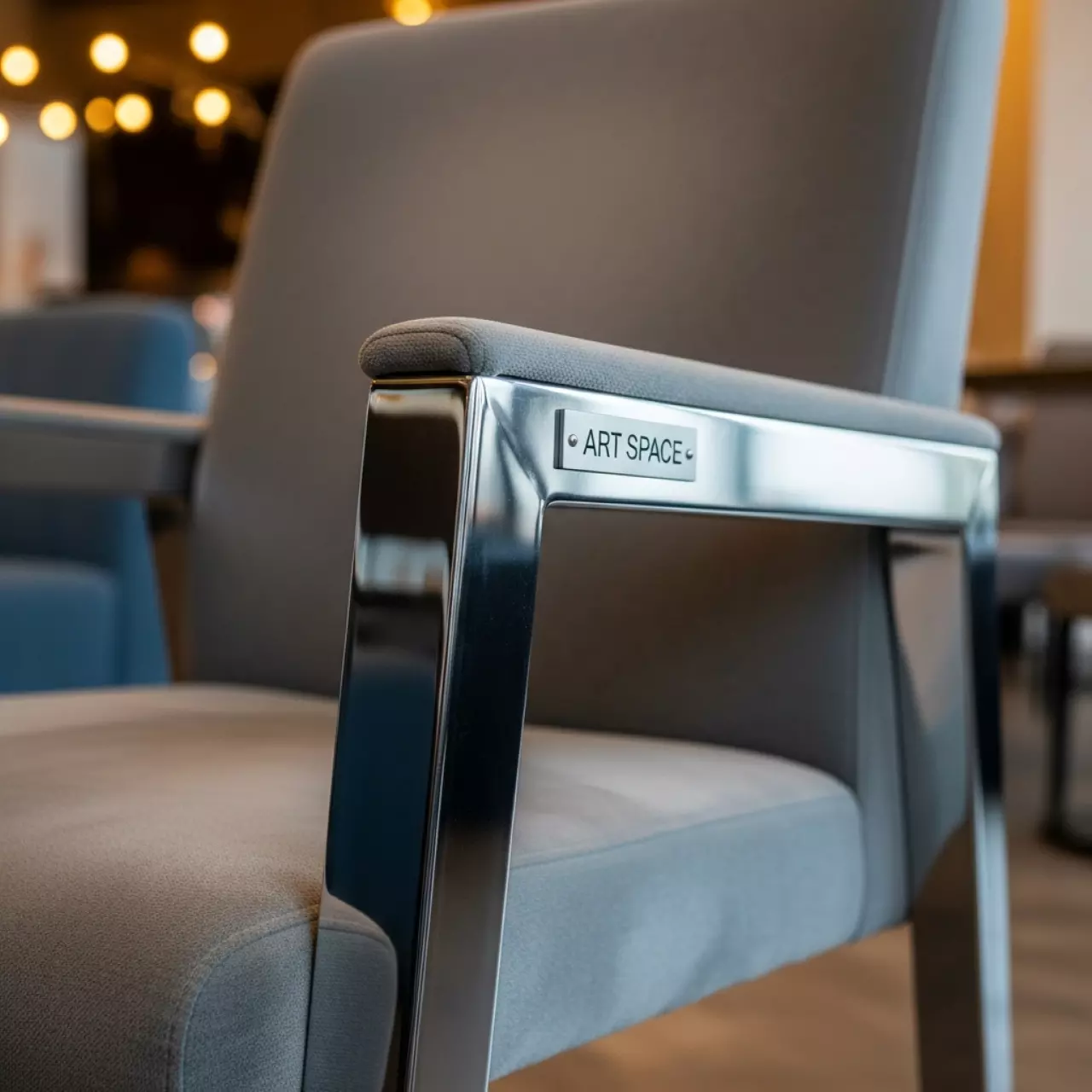 Аренда Стул Хит велюр Connect каркас серебро в ресторане «Сыроварня» — ART SPACE