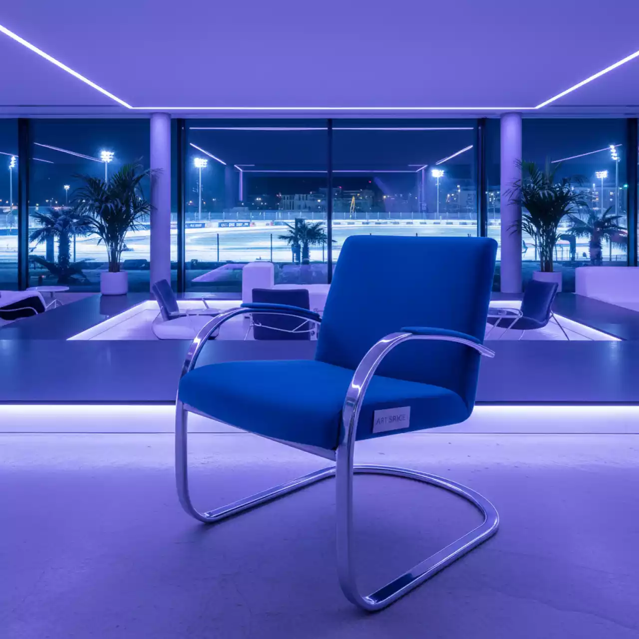 Аренда Стул Хит велюр Velutto белый каркас в Pullman Sochi Centre — ART SPACE