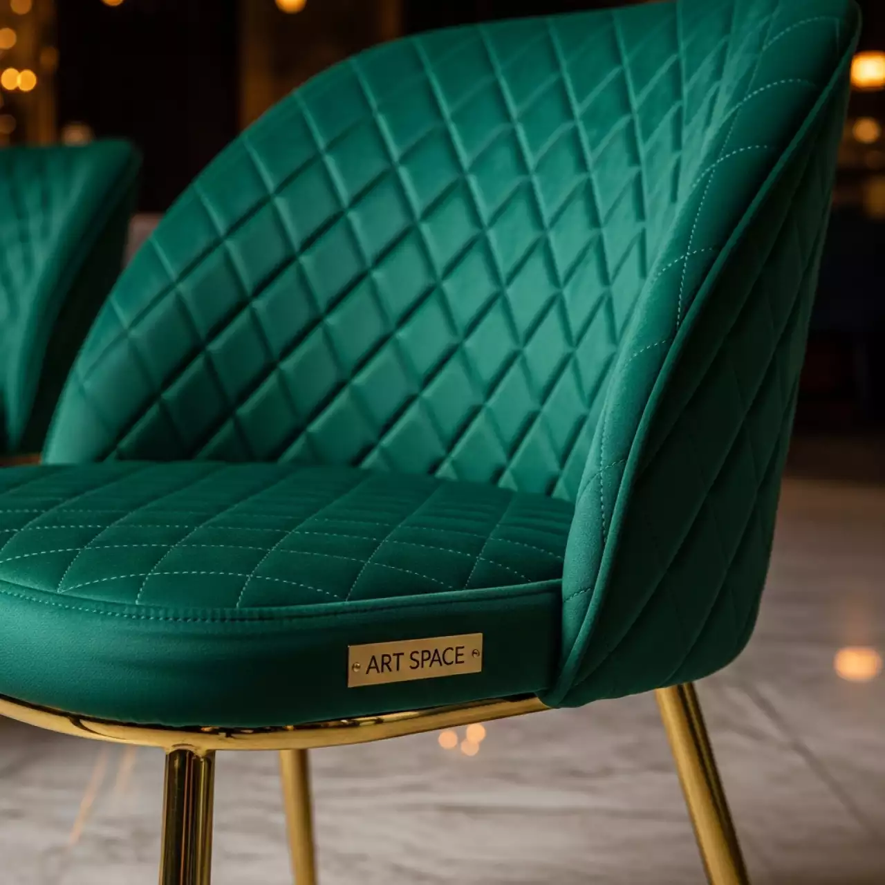 Аренда Стул Хит золотой каркас зеленый ромб в ресторане «Плакучая Ива» — ART SPACE
