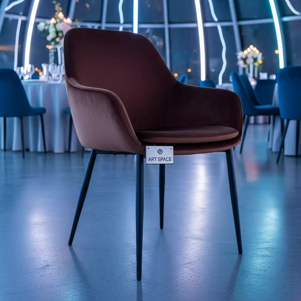 Аренда Стул Игнис велюр Vivaldi ножки металл черный муар в Ледовом дворце «Айсберг» — ART SPACE