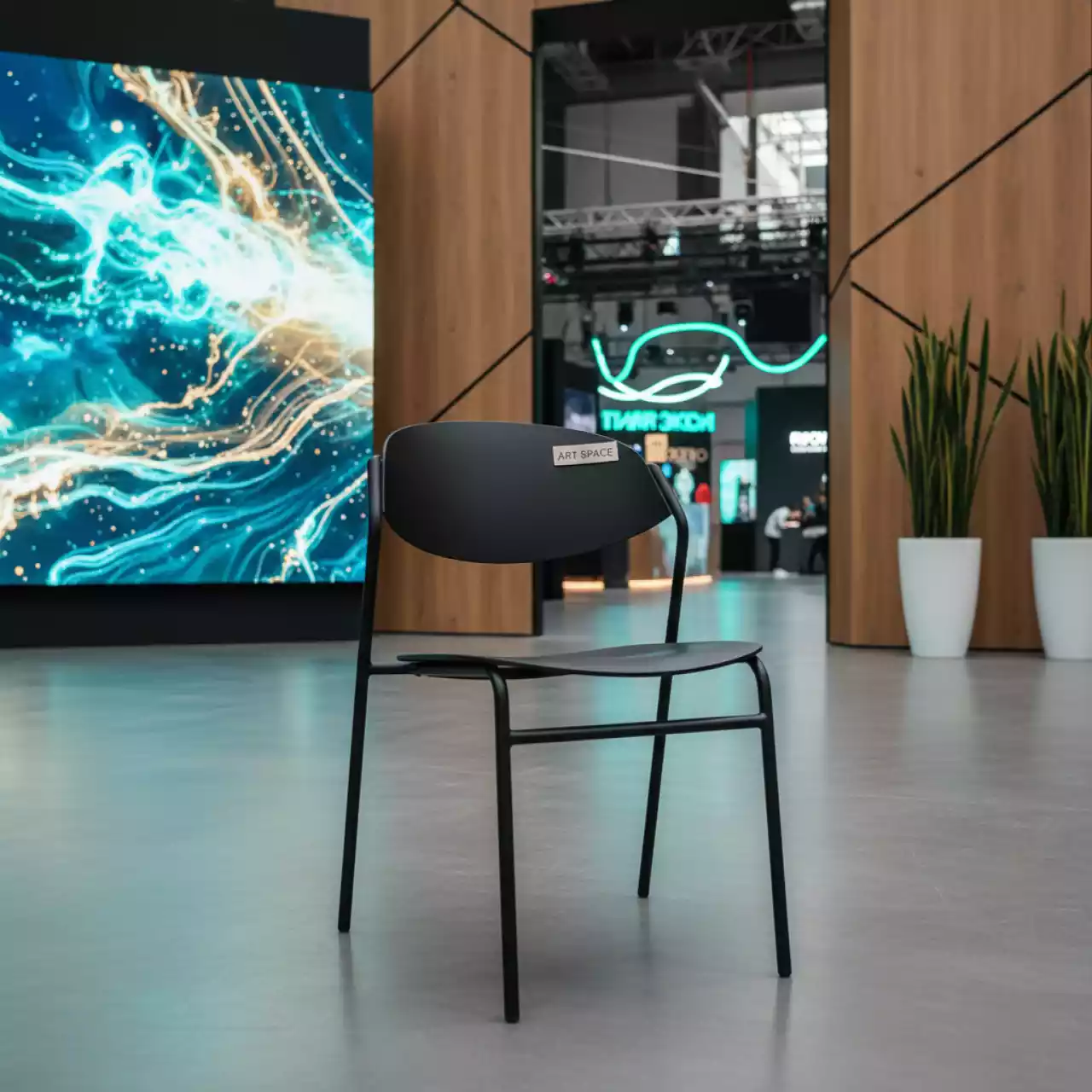 Аренда Стул Joker черный складной в Сочи Парк Отеле — ART SPACE