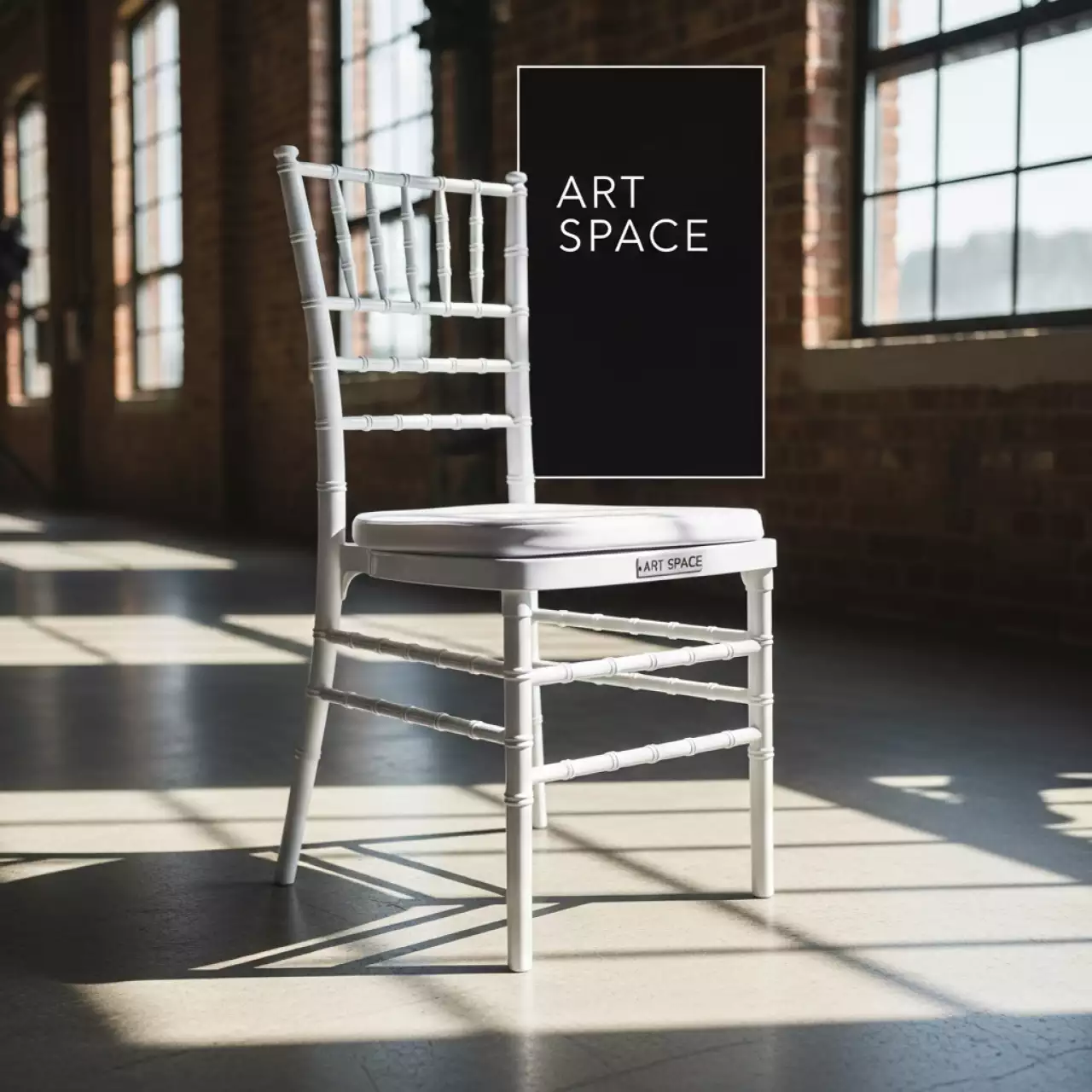 Аренда Стул Кьявари пластиковый белый в Novotel Resort — ART SPACE