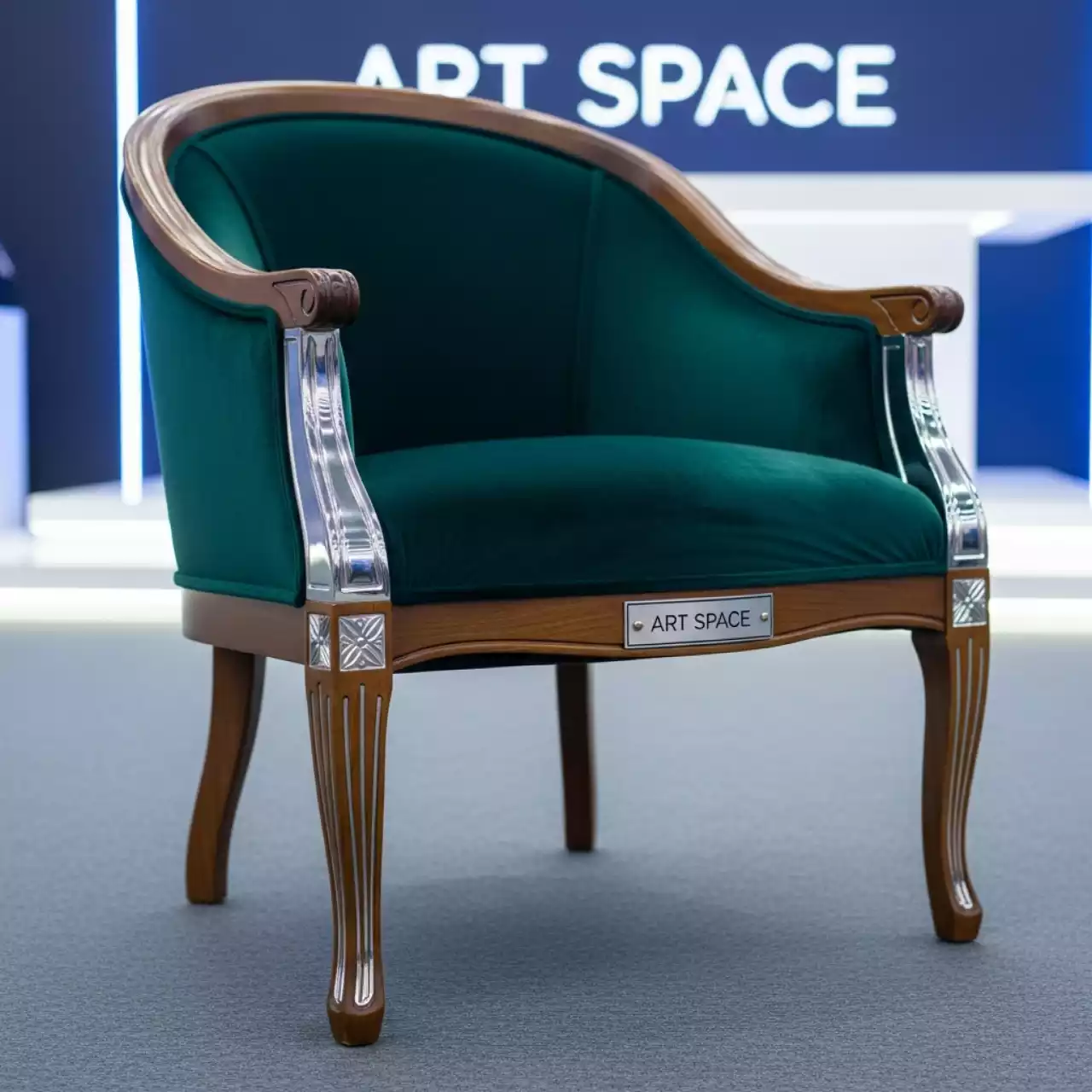 Аренда Стул Лавер в МФК «Горный» — ART SPACE