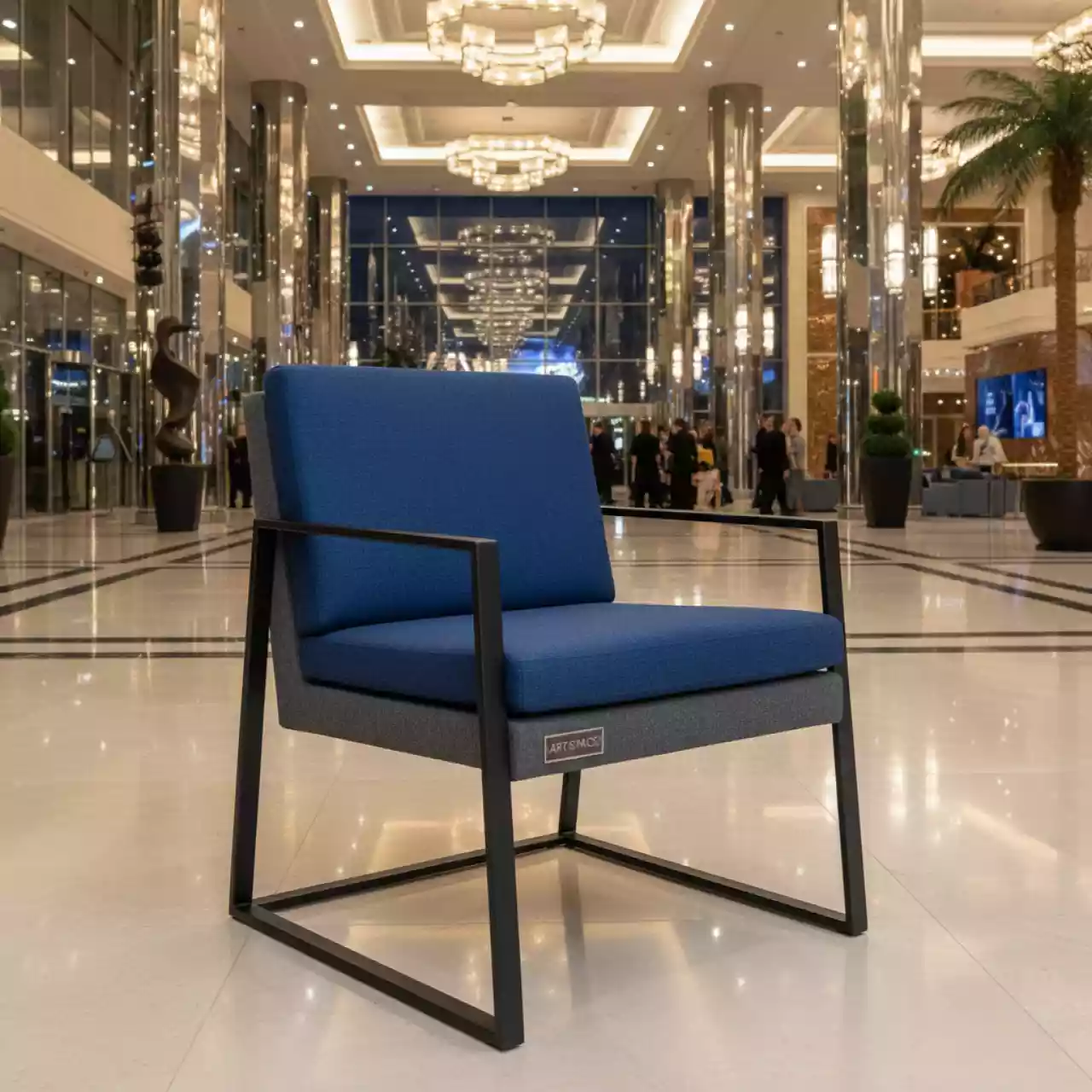 Аренда Стул Lisa Waterproof с обивкой в гранд-отеле «Жемчужина» — ART SPACE