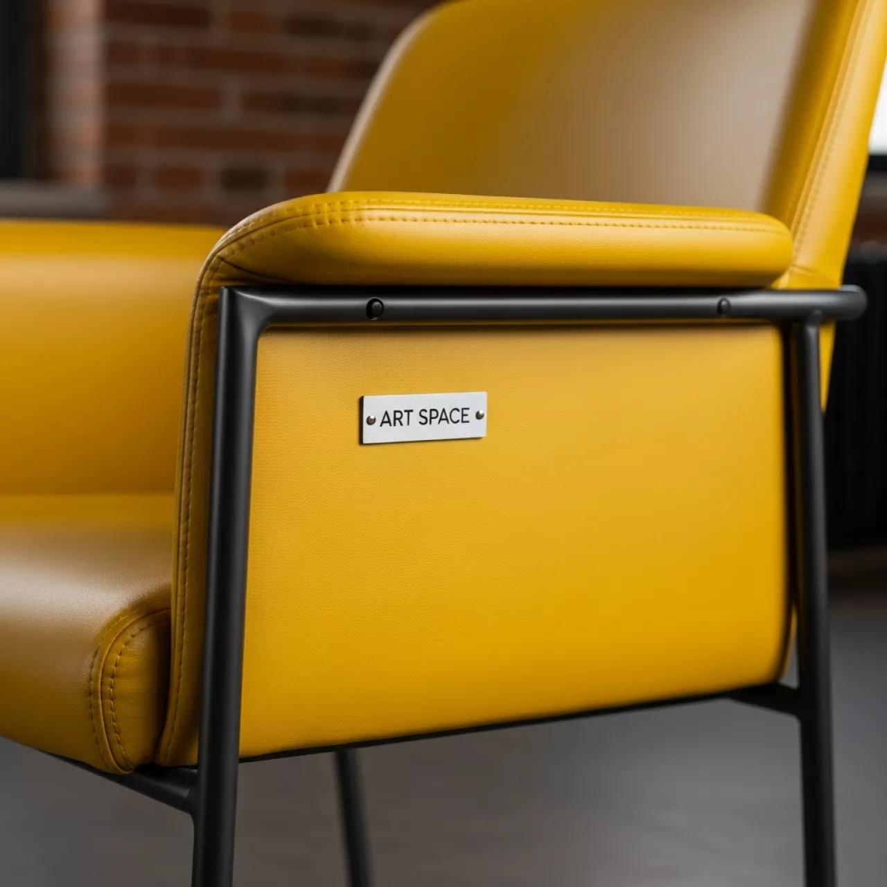 Аренда Стул Marco желтый из экокожи в ресторане «Паруса» — ART SPACE