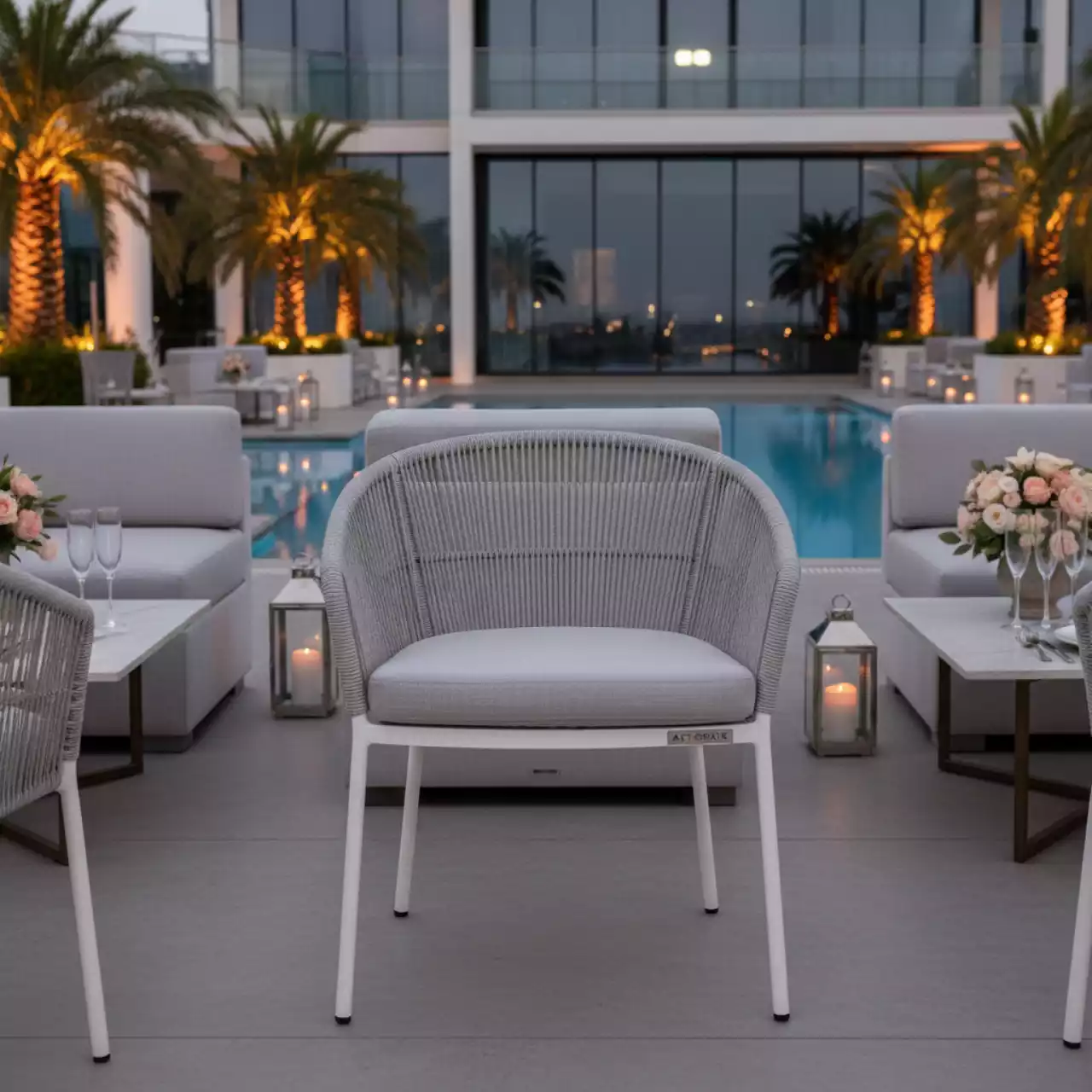 Аренда Стул Марсель плетеный из роупа каркас алюминий белый муар роуп светло серый круглый ткань светло серая в VK Stadium Sirius — ART SPACE