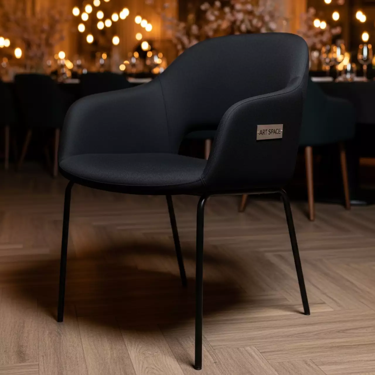 Аренда Стул Martin черный в ресторане «Brunello» — ART SPACE