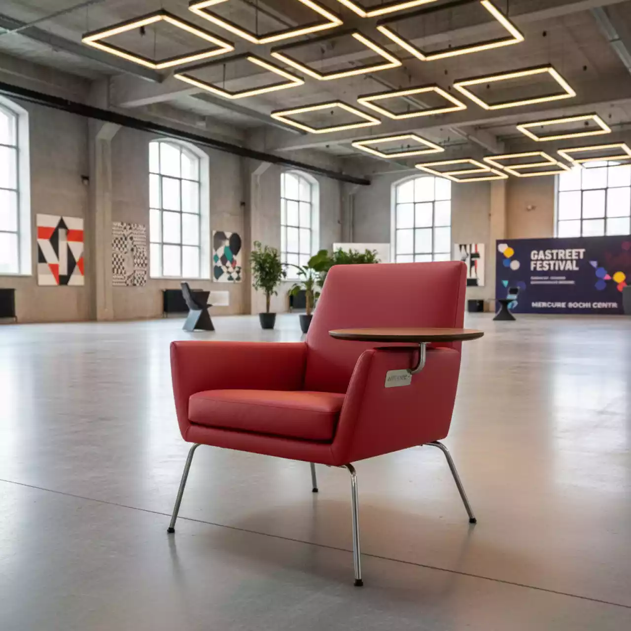 Аренда Стул на ножках с подлокотниками и столиком Vicenza красный в Mercure Сочи Центр — ART SPACE