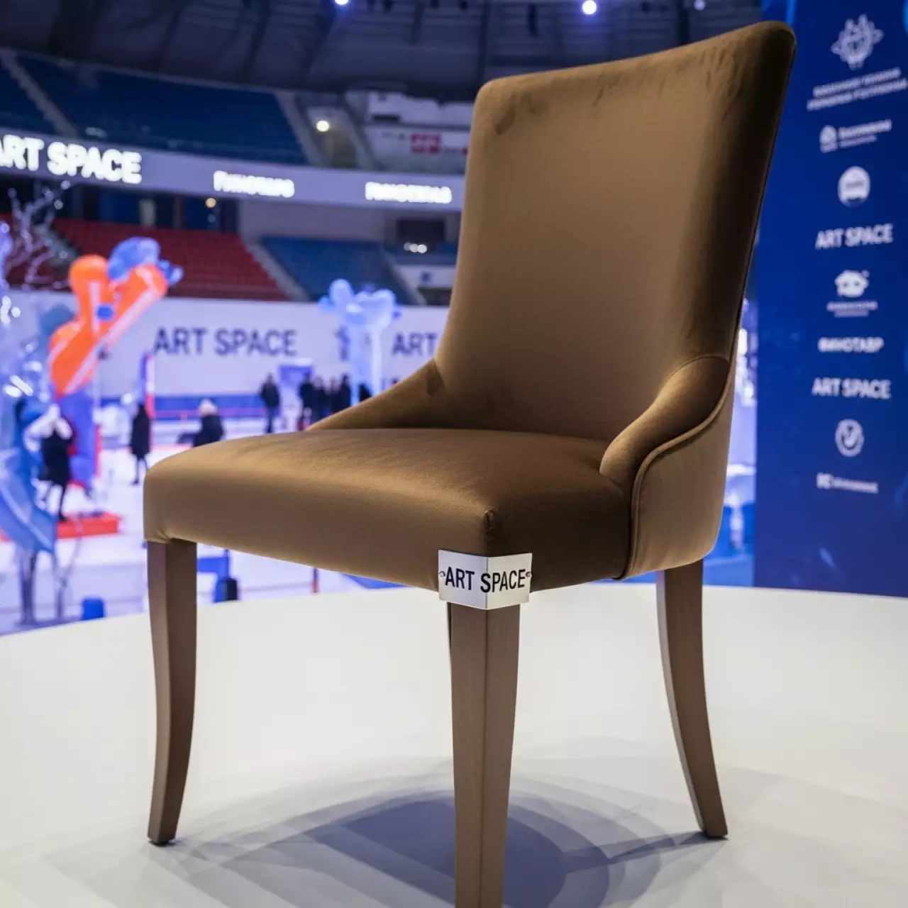 Аренда Стул обеденный Bren мокка в Ледовом дворце «Айсберг» — ART SPACE