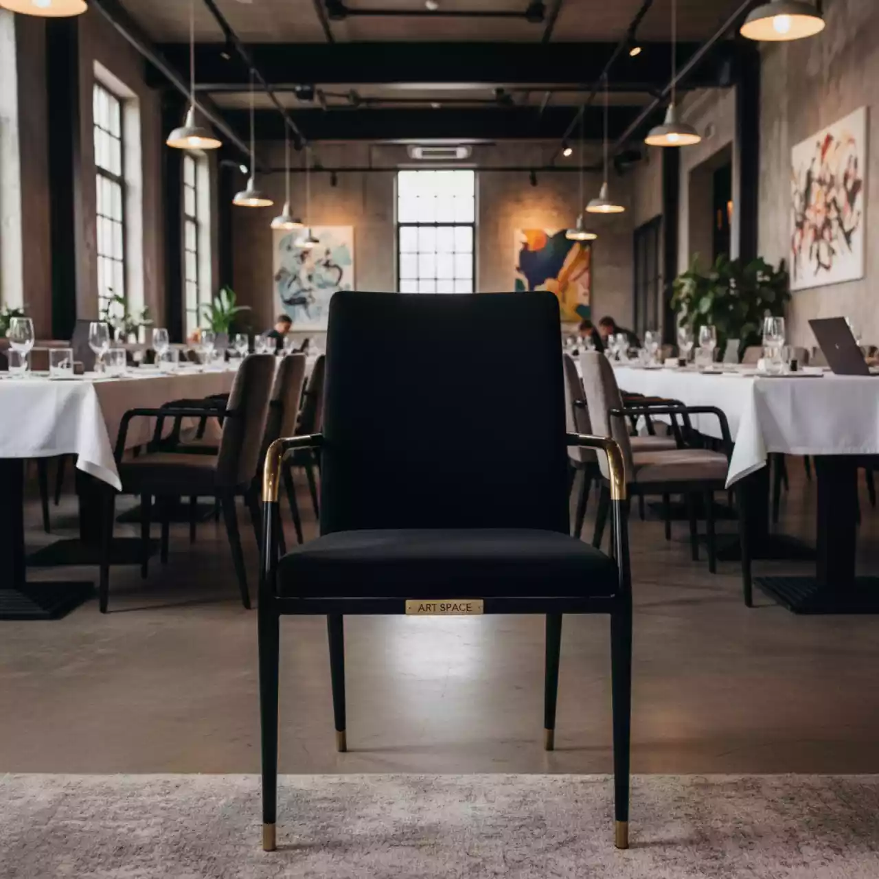 Аренда Стул ОКТАВА золотой черный бархатный в ресторане «Баран-Рапан» — ART SPACE