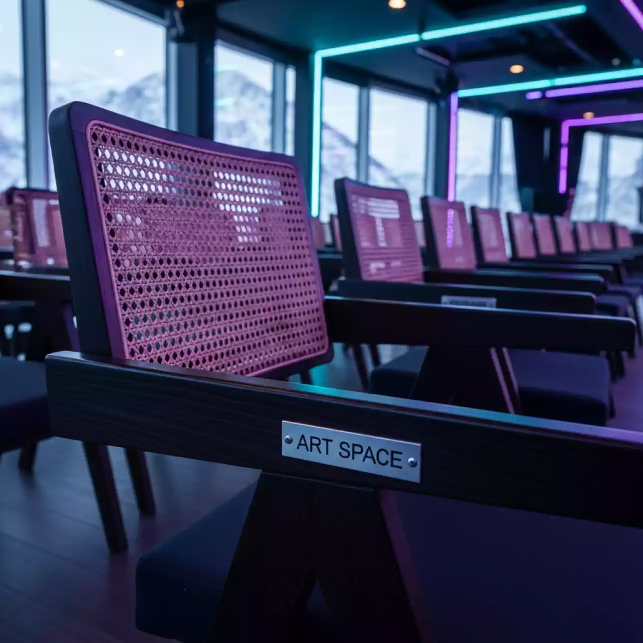 Аренда Стул Pierre искусственный ротанг массив бука в Поляна 1389 Отель и Спа — ART SPACE