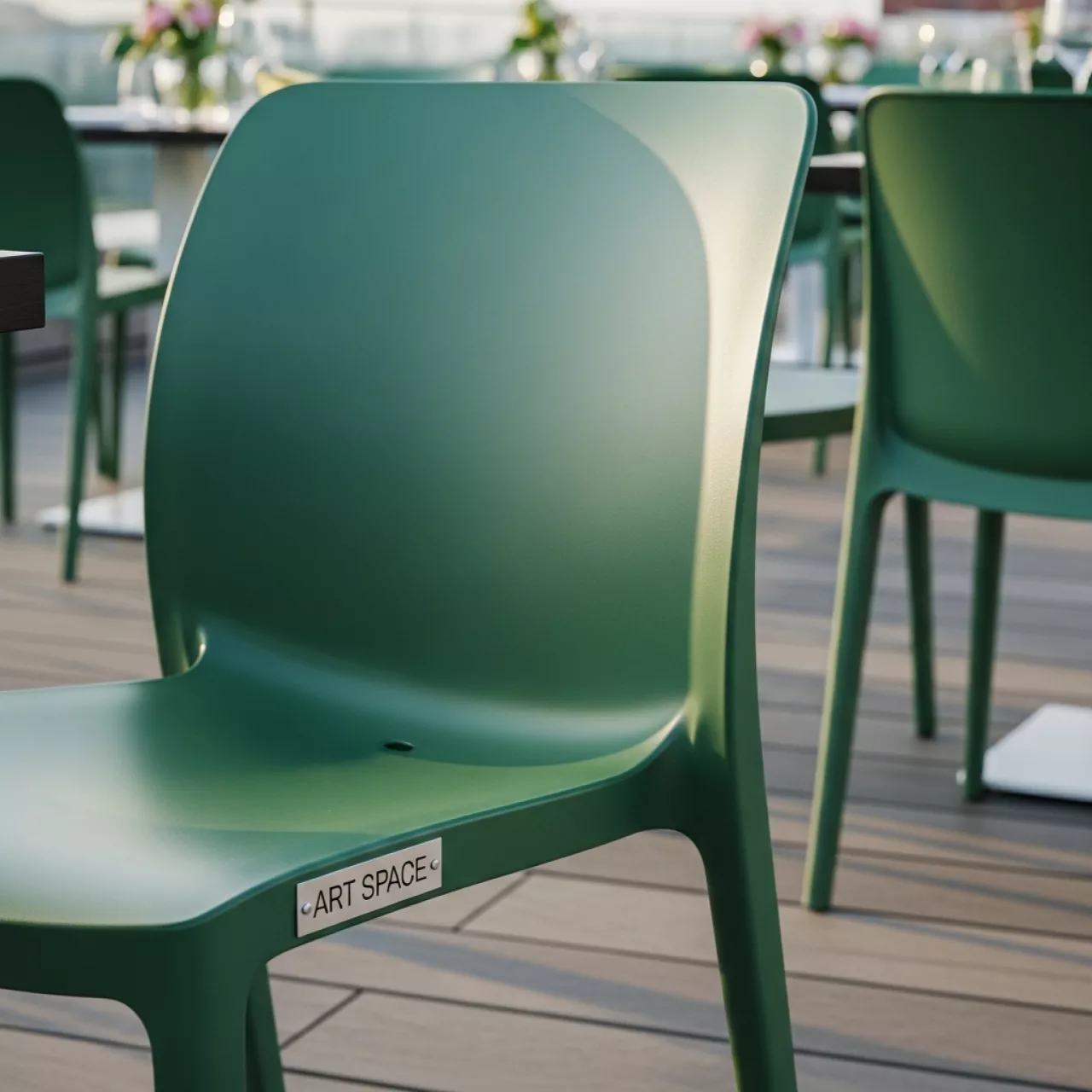 Аренда Стул пластиковый агава Riva Bistrot в ресторане «La Terrazza» — ART SPACE