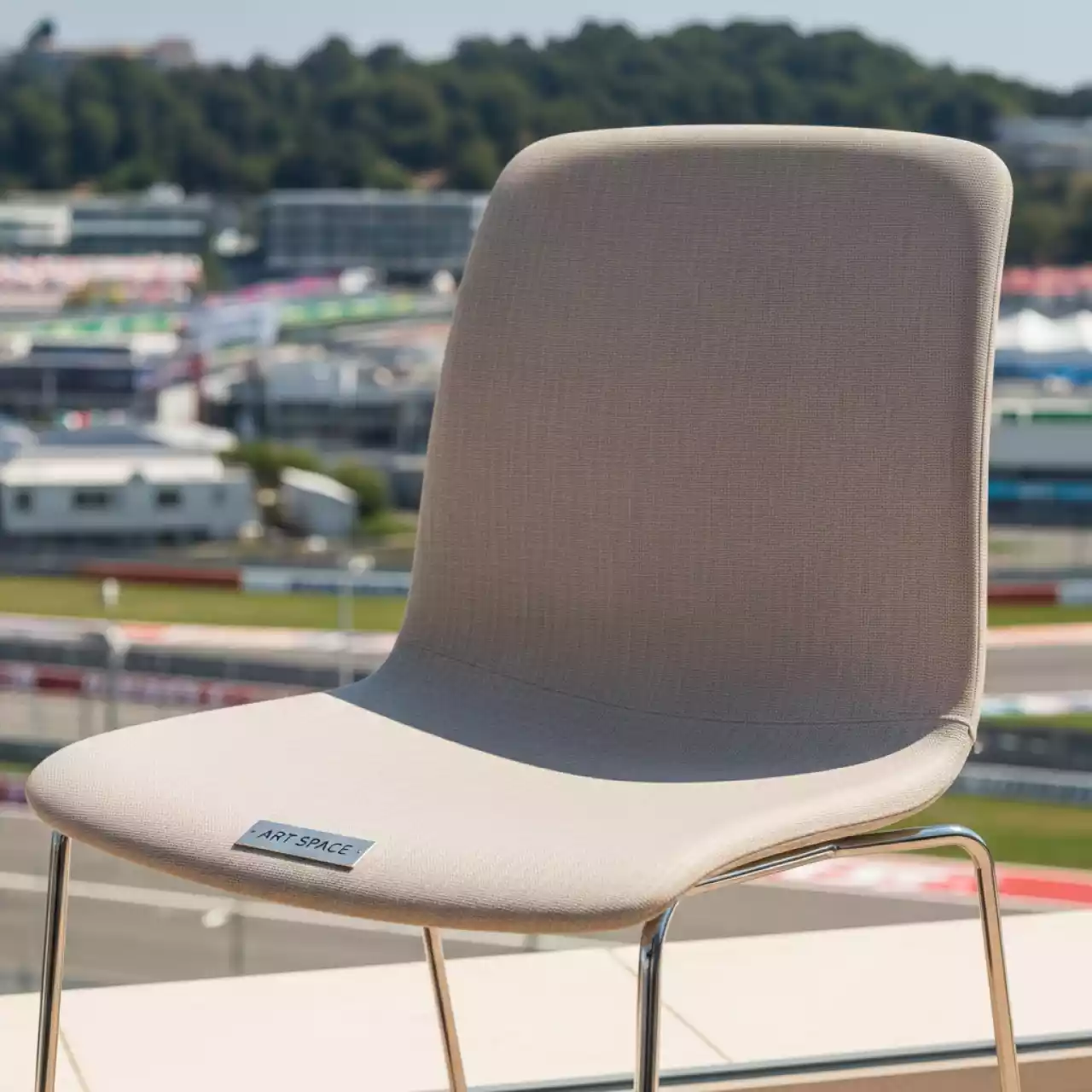 Аренда Стул пластиковый Alice хром лен в санатории «Сочи» — ART SPACE