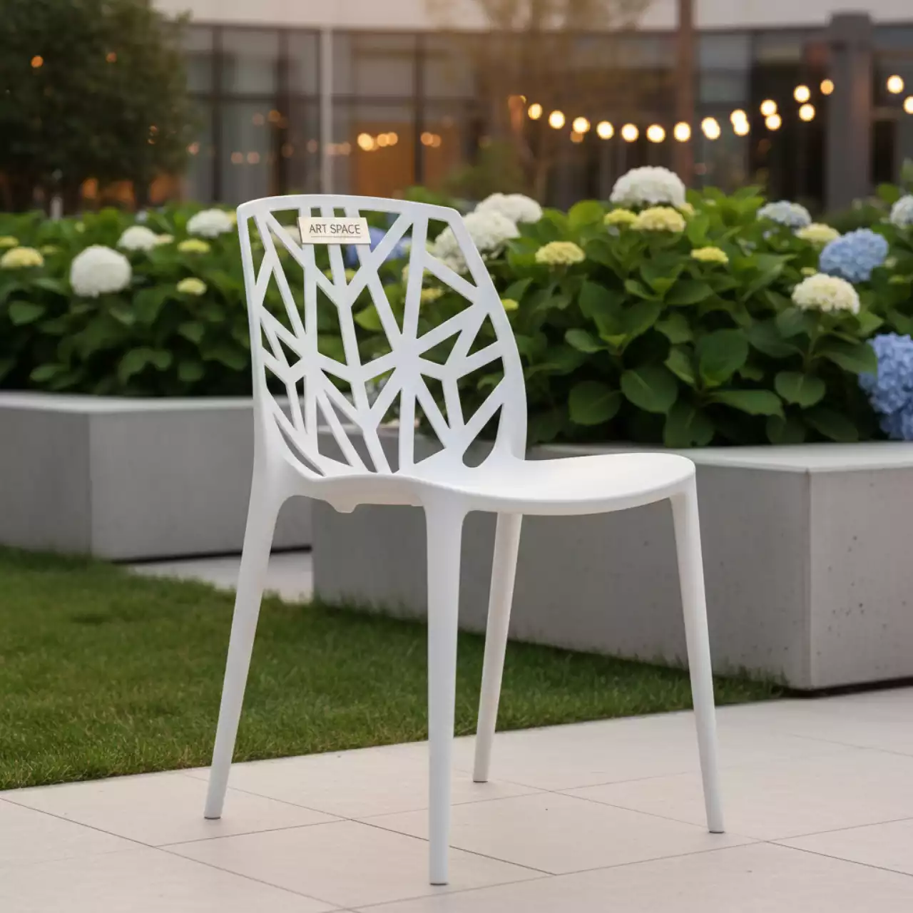Аренда Стул пластиковый белый Элит Backstage WT в Маринс Парк Отеле — ART SPACE