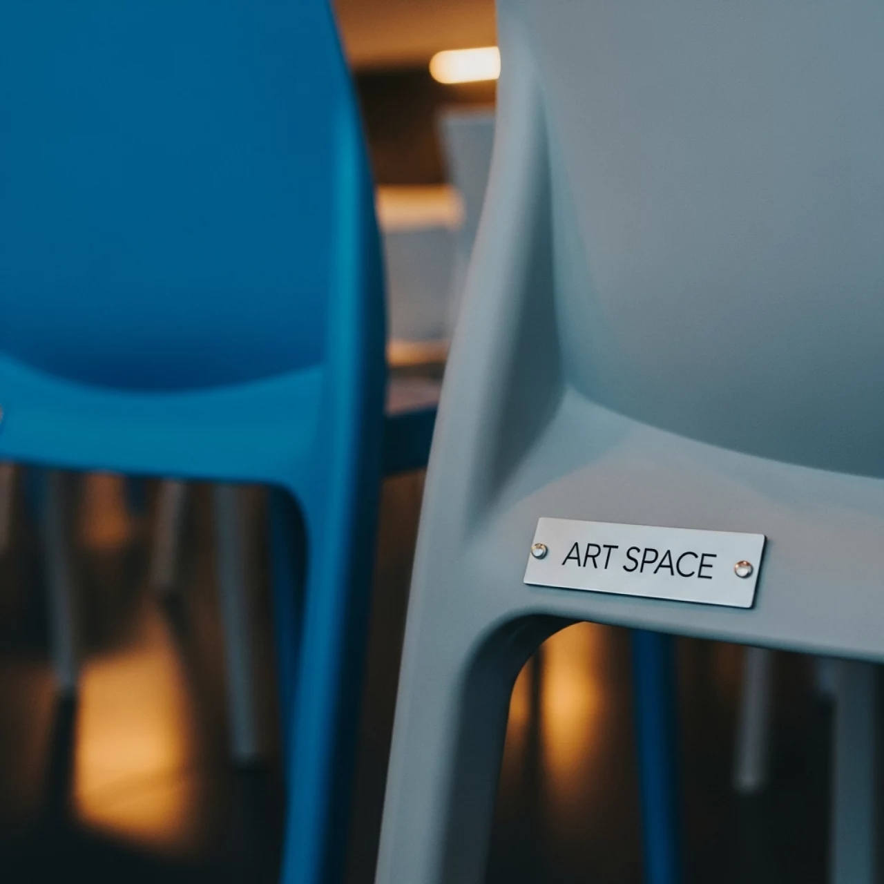 Аренда Стул пластиковый Globe S ML в комплексе «Дагомыс» — ART SPACE