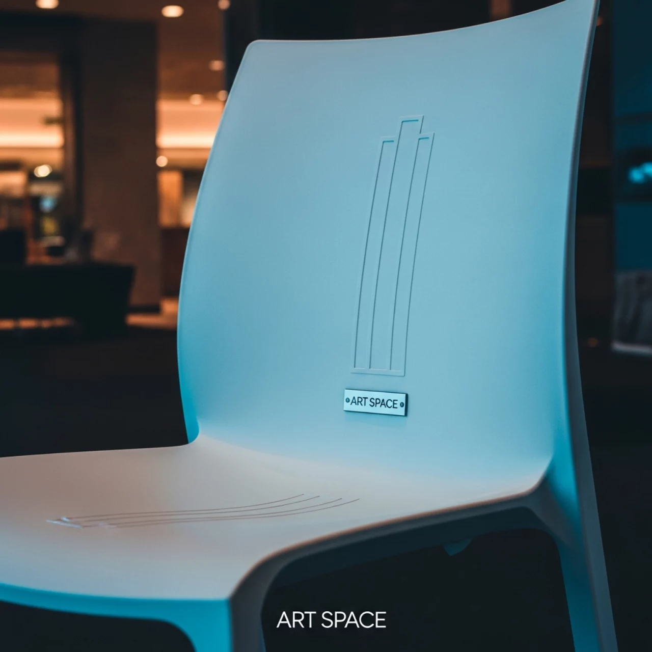 Аренда Стул пластиковый Kanvas NA в Sport Inn Hotel & Wellness — ART SPACE