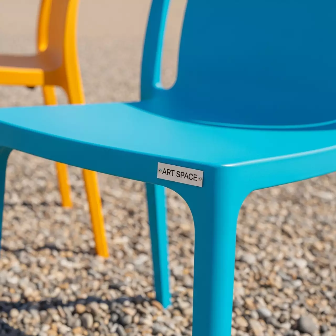 Аренда Стул пластиковый Комфорт х на пляже «Ривьера» — ART SPACE