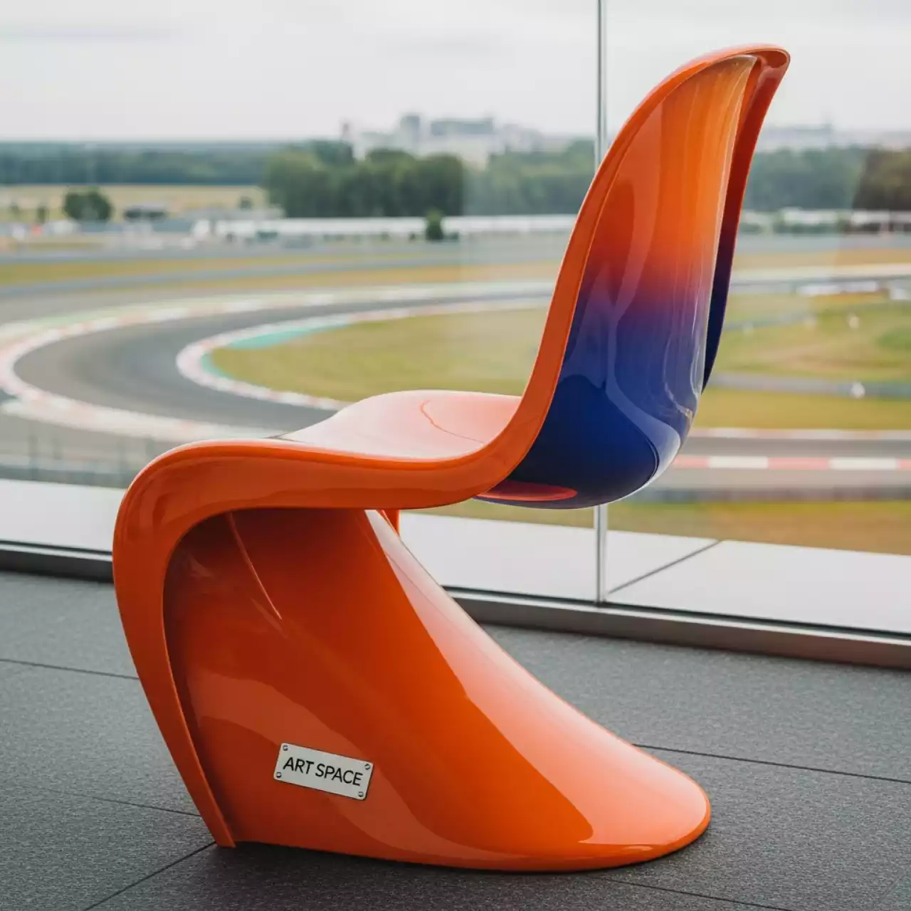 Аренда Стул пластиковый Lollipop в отеле «Звездный» — ART SPACE