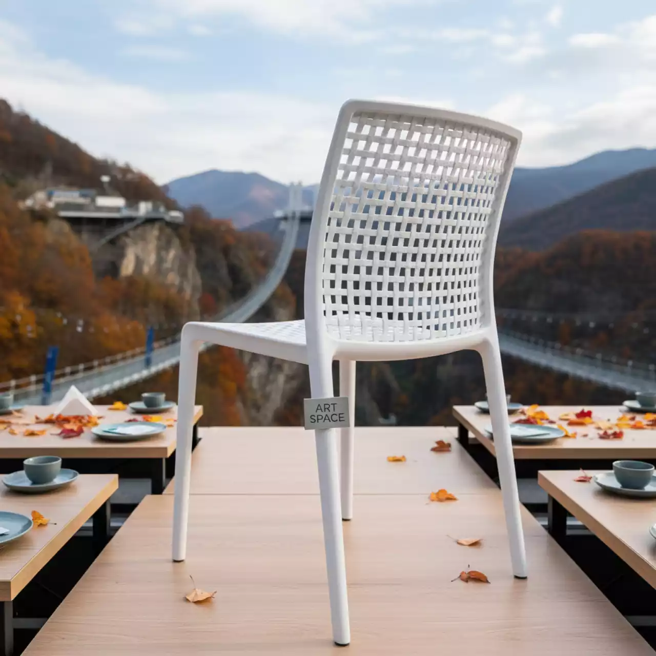 Аренда Стул пластиковый плетеный Verona белый в Skypark Sochi — ART SPACE