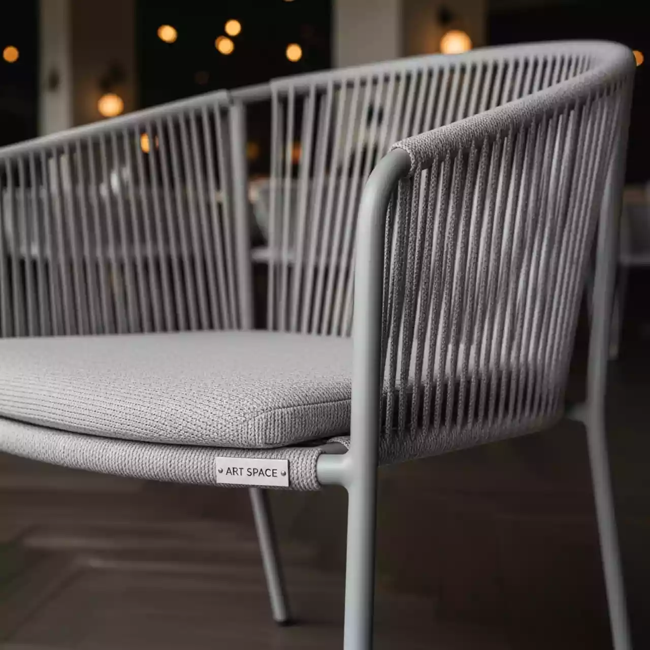 Аренда Стул плетеный из роупа MAR CH 001 RAL7024 Mua светло серый в ресторане «Voda» — ART SPACE