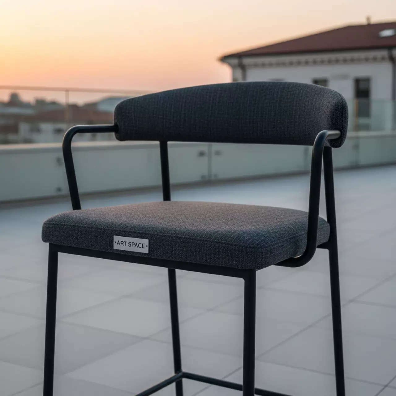 Аренда Стул полубарный Echo темно серый в гранд-отеле «Жемчужина» — ART SPACE