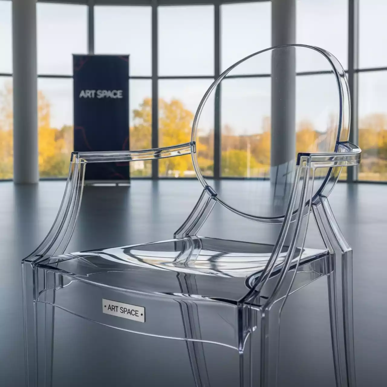 Аренда Стул прозрачный X Treme S в Ледовом дворце «Айсберг» — ART SPACE