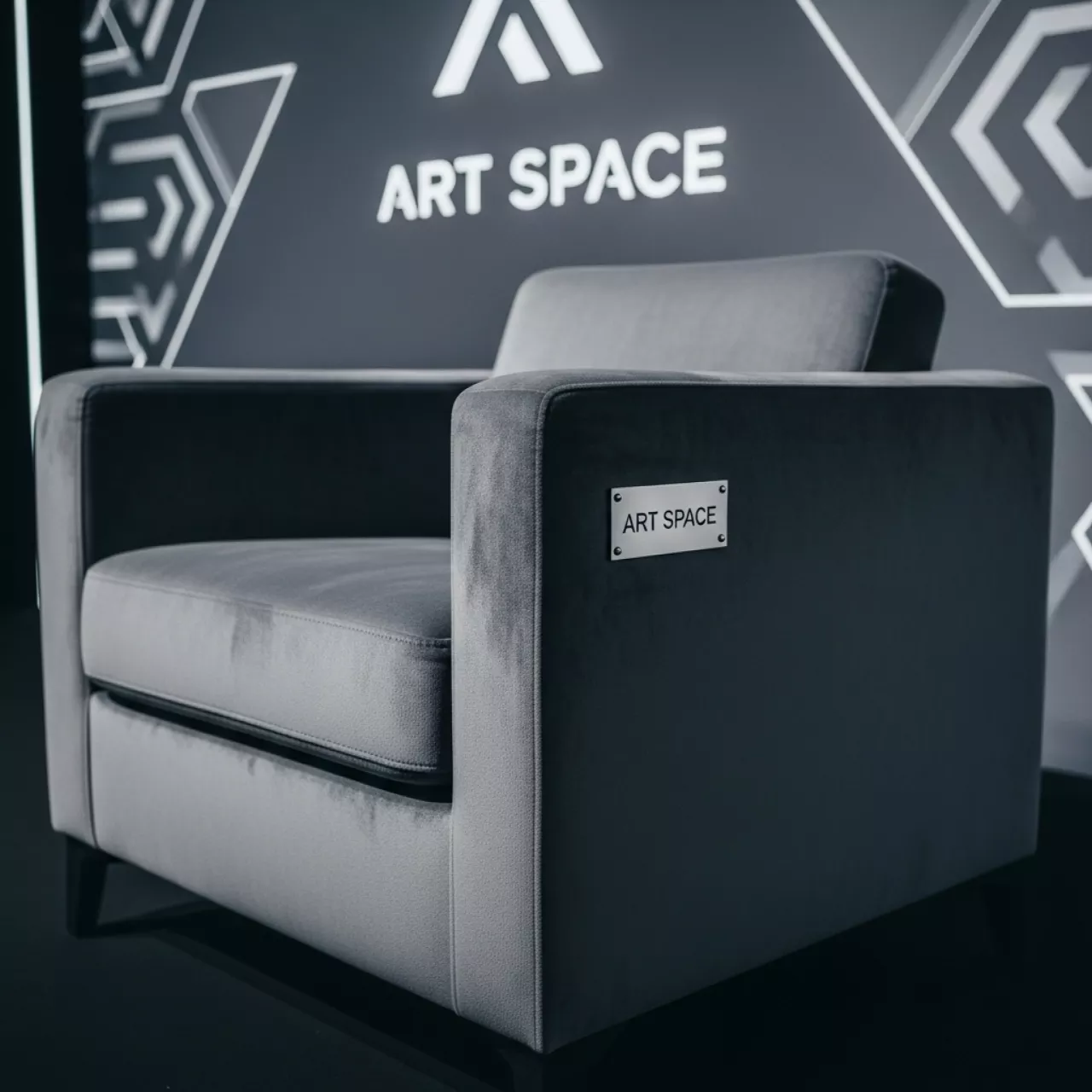 Аренда Стул R микровелюр серый в Red Arena — ART SPACE