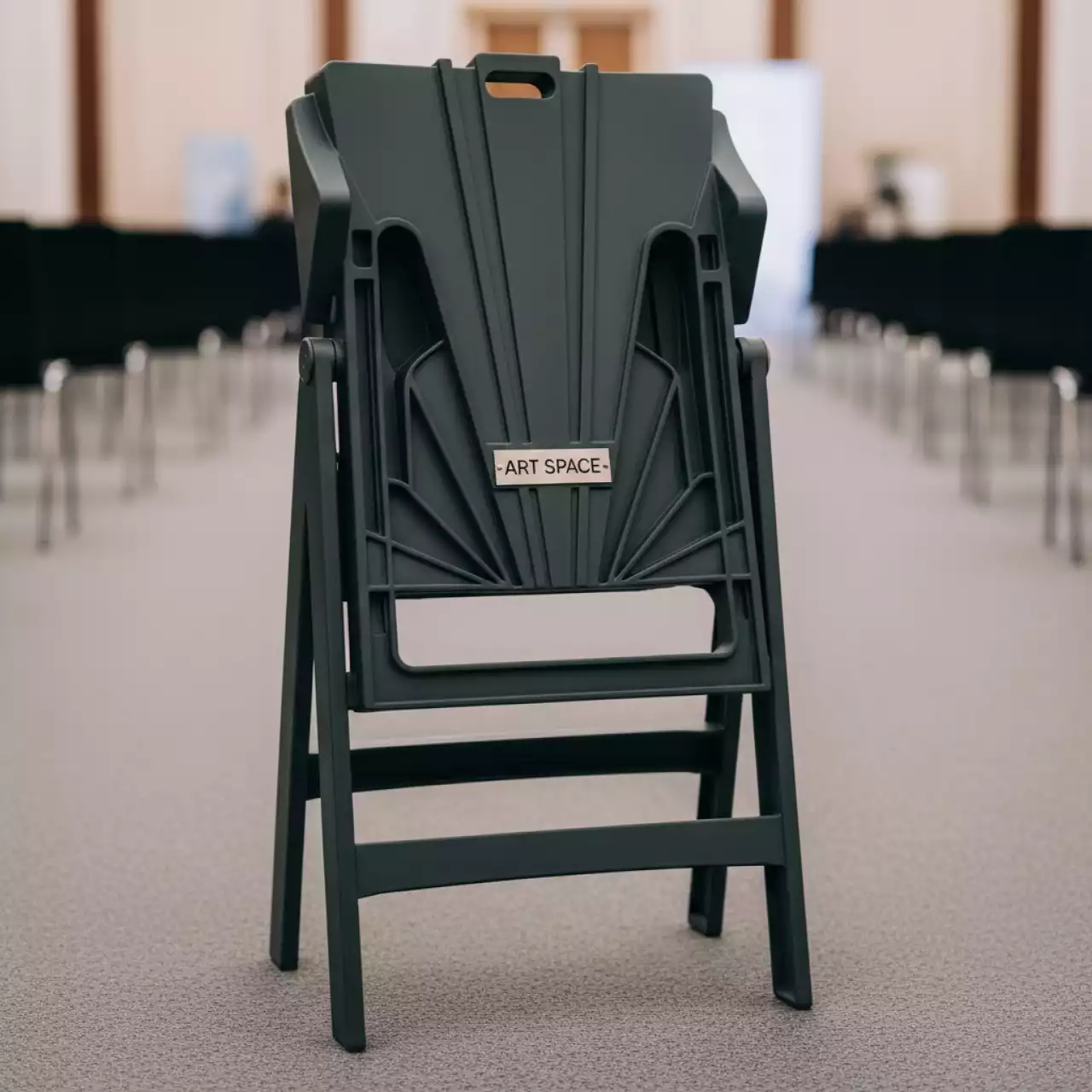 Аренда Стул раскладной пластик в комплексе «Дагомыс» — ART SPACE