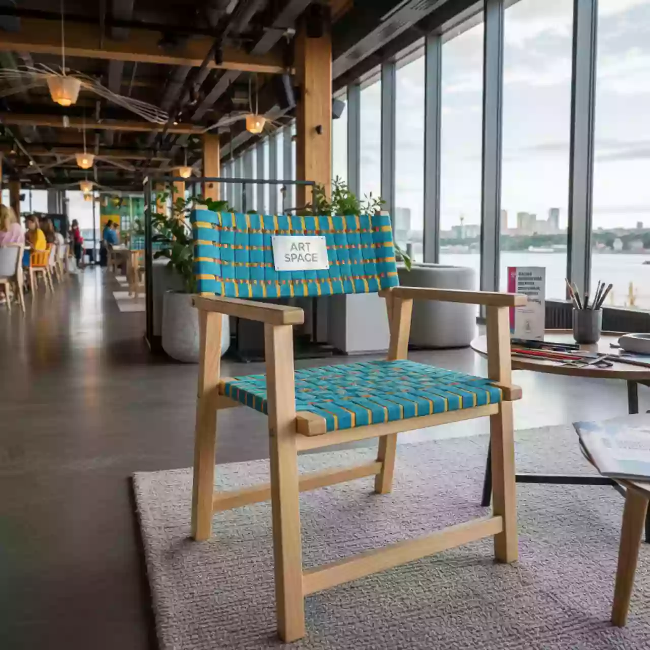 Аренда Стул режиссера складной в ресторане «Паруса» — ART SPACE