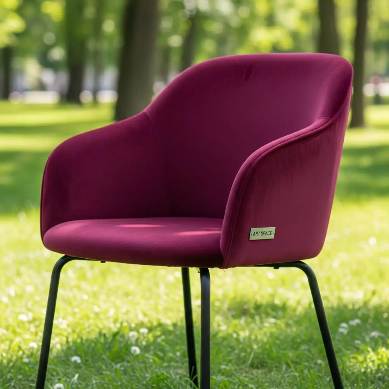 Аренда Стул Роза бордовый вельвет черные ножки в парке «Ривьера» — ART SPACE